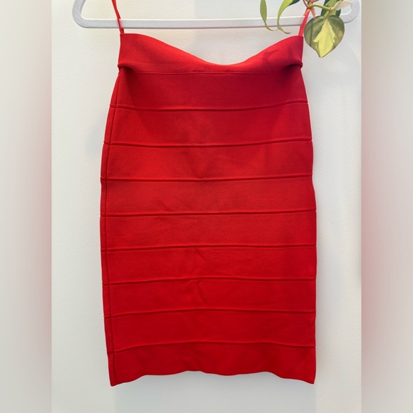 BCBG Matching Set: Jayla Top + Alexa Skirt 🔥 - Picture 7 of 15